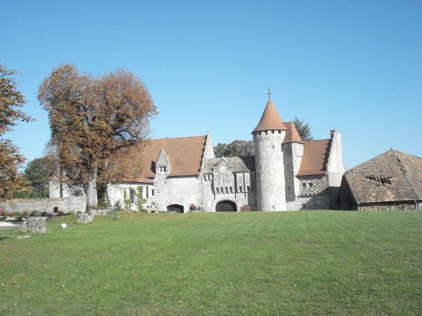 Lieflijke dorp op een heuvel HattonChatel