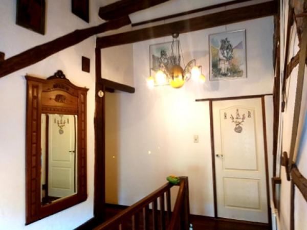 1 ste etage te bereiken via brede veilige trap