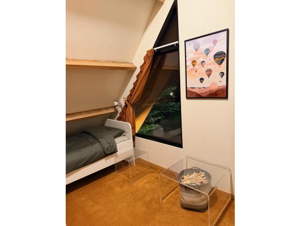Boshuis Eersel slaapkamer eenpersoonsbedden